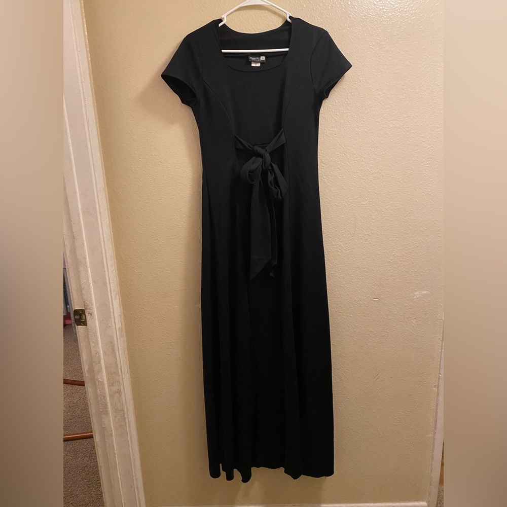 B6-Concert attire Black Maxi Dress size large